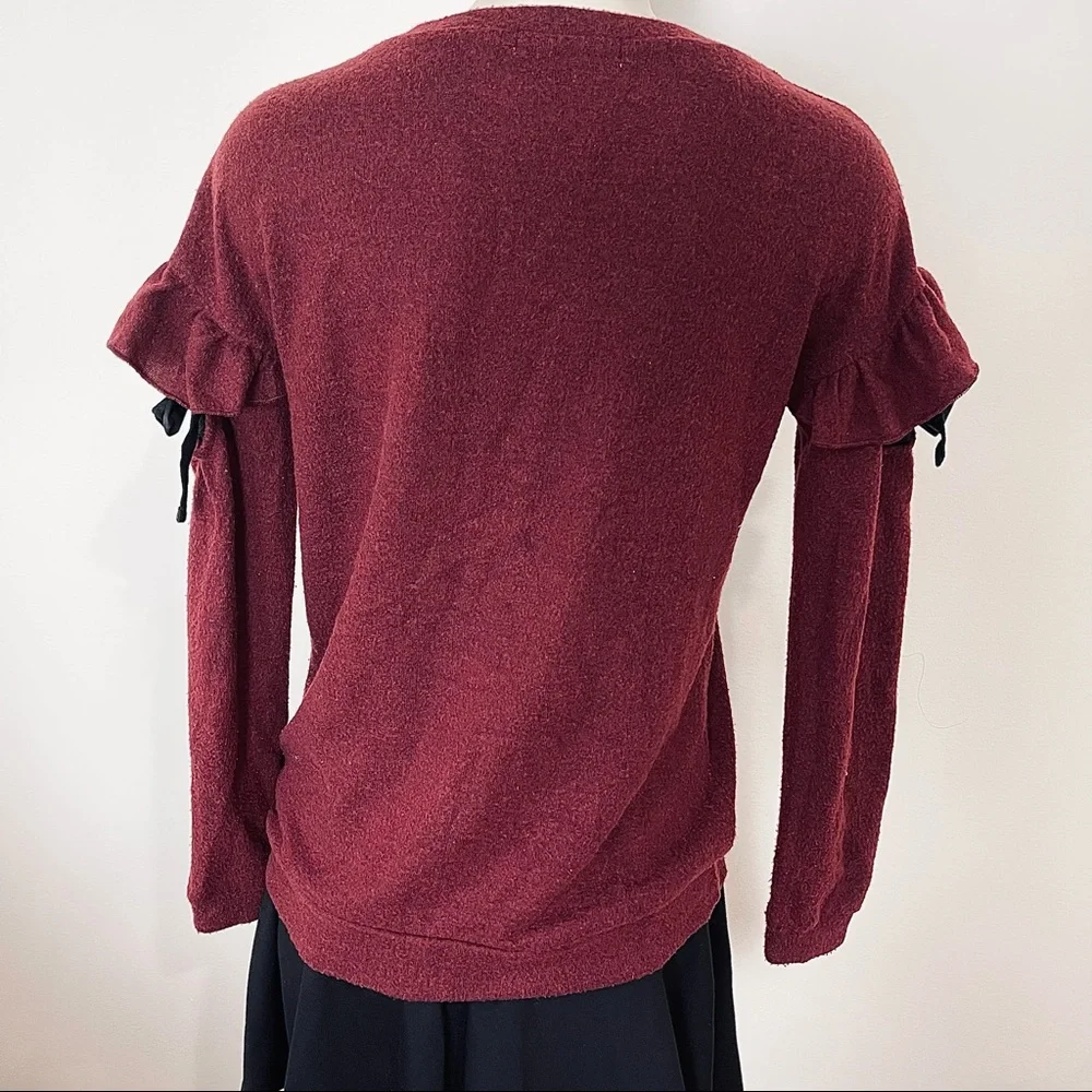 ALMOST FAMOUS 2 SWEATERS |set of 2 v-neck open arm fancy shoulder tie CR… - Picture 9 of 16